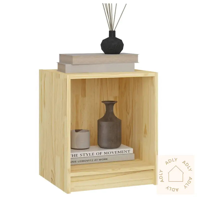 Nattbord 35,5X33,5X41,5 Cm Heltre Furu