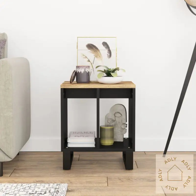 Sidebord 40X31X46 Cm Heltre Mango Og Konstruert Tre