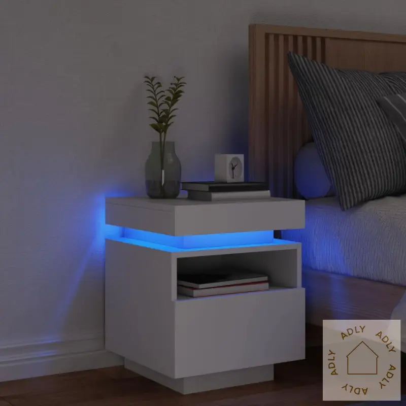 Nattbord Med Led Hvit 40X39X48,5 Cm