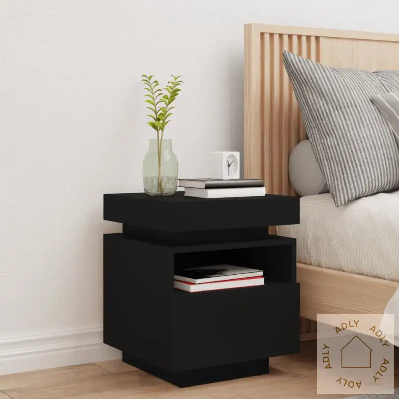Nattbord Med Led Svart 40X39X48,5 Cm