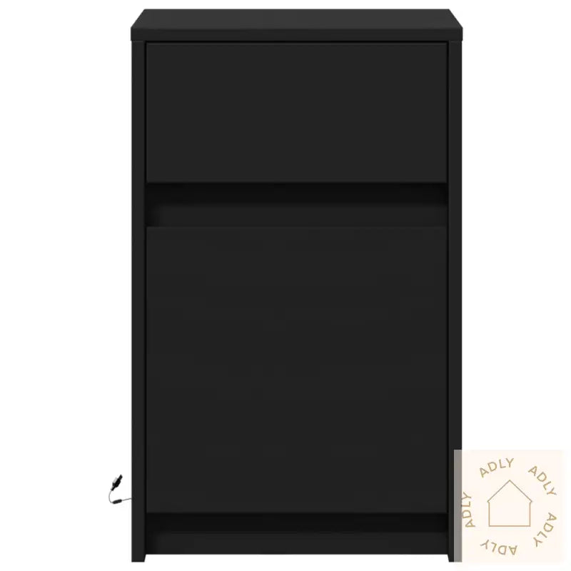 Nattbord Med Led Svart Konstruert Tre