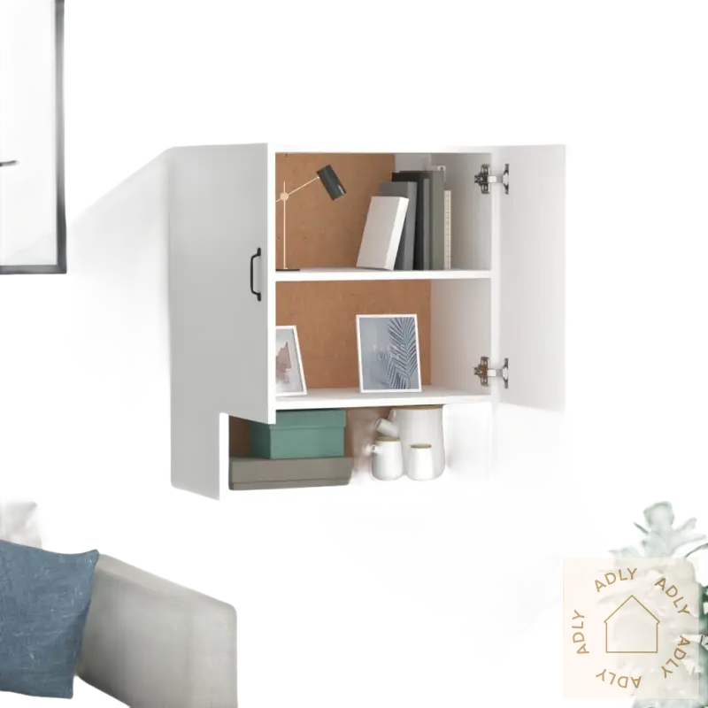 Hvitt veggmontert praktisk oppbevaringsskap i solid treverk med åpne dører