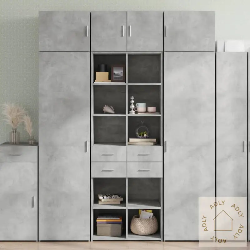 Oppbevaringsskap Betonggrå 70X42,5X225 Cm Konstruert Tre