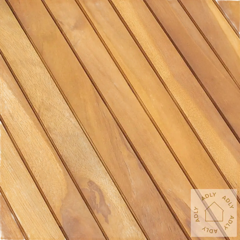 Wooden planks i heltre teak i diagonal arrangement for hage og kjøkken oppbevaring