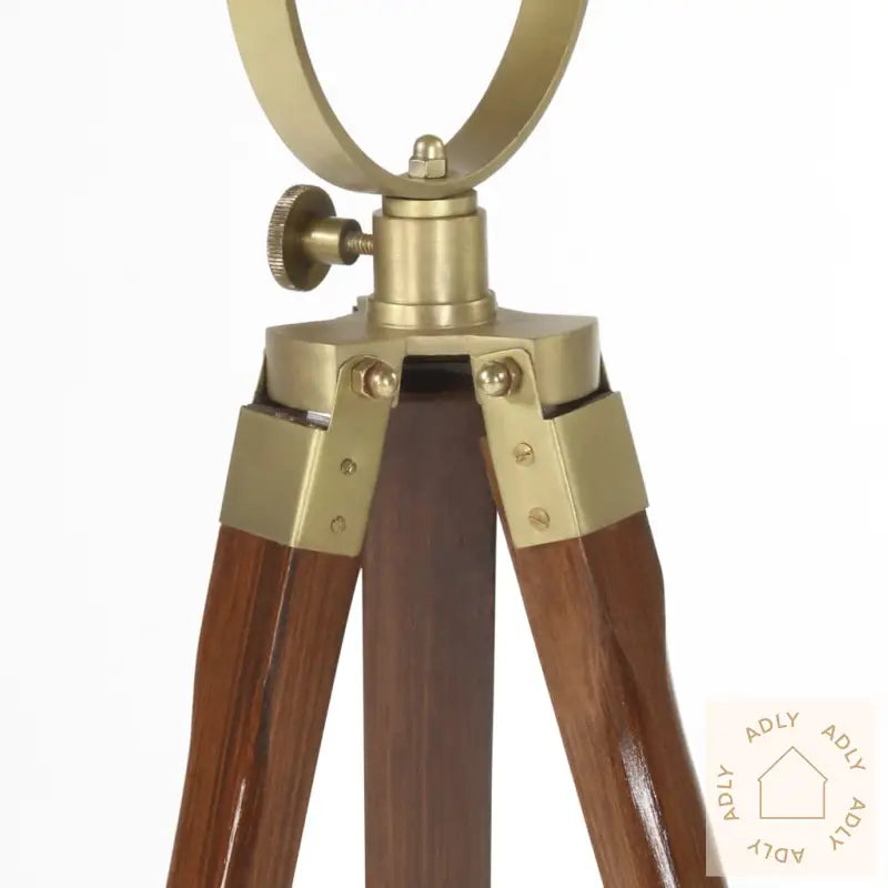 Gulvlampe Med Stativ Heltre Mango 97 Cm
