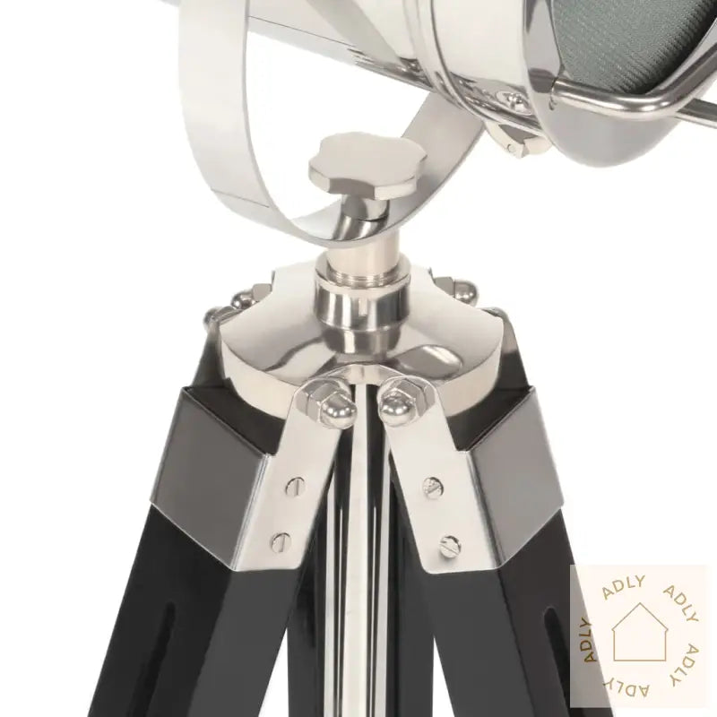 Gulvlampe Med Stativ Heltre Mango 69 Cm Svart