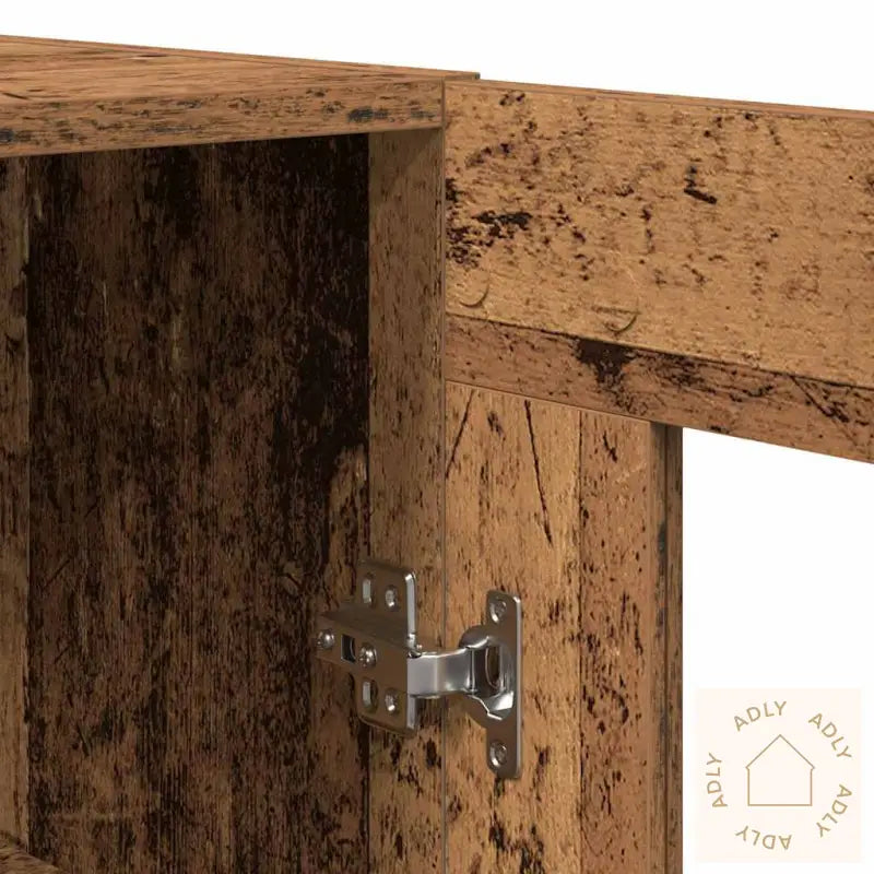 Sideboard Med Veggskap I Gammelt Tre Lagd Av Ingeniørtre