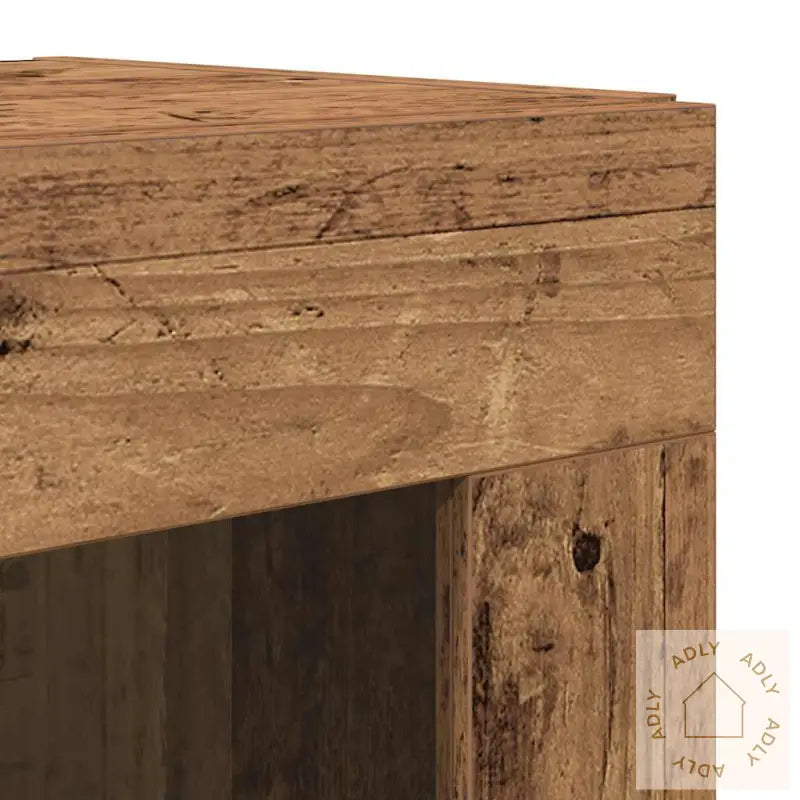 Sideboard Med Veggskap I Gammelt Tre Lagd Av Ingeniørtre