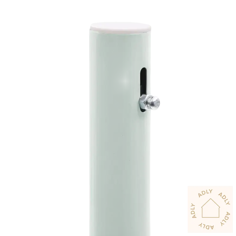 Lys grønn metallstolpe med bolt for Hage Perfekt solskjerming og hagemøbler