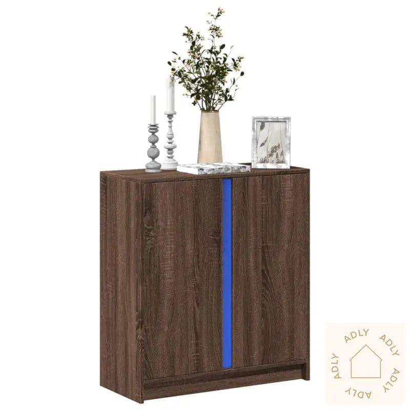 Skjenk Med Led Brun Eik 77X34X85 Cm Konstruert Tre