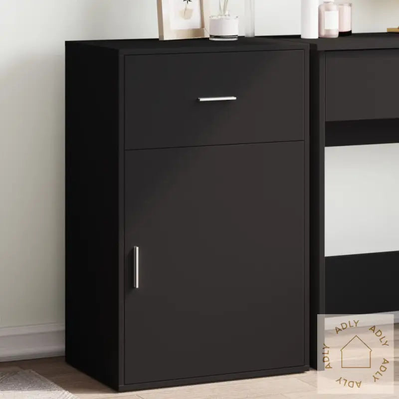 Oppbevaringsskap Svart 56,5X39X90 Cm Konstruert Tre