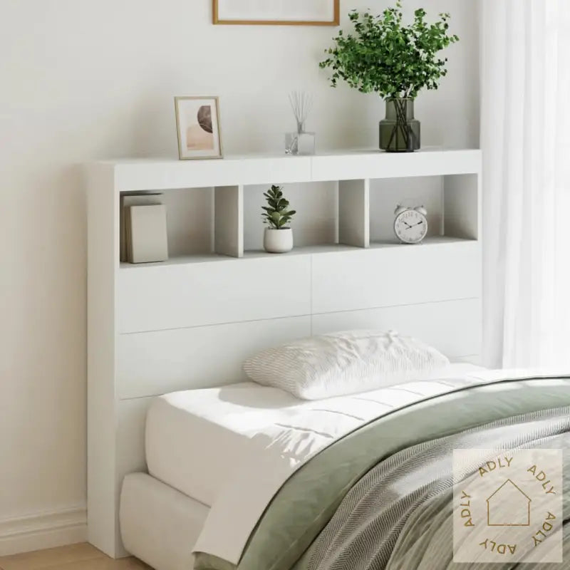 Hodegavl Skap Med Led Hvit 120X17X102 Cm