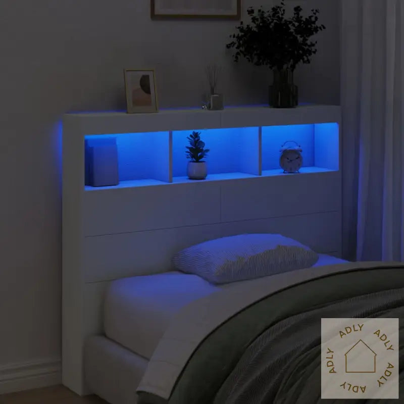 Hodegavl Skap Med Led Hvit 120X17X102 Cm
