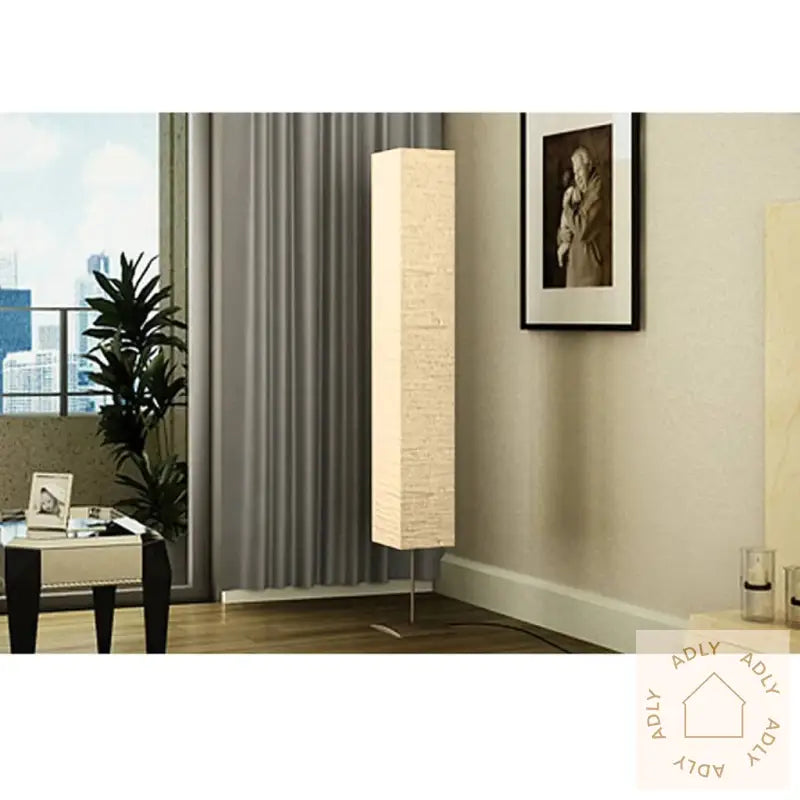 3 Stående Fikantet Lampe - Krem