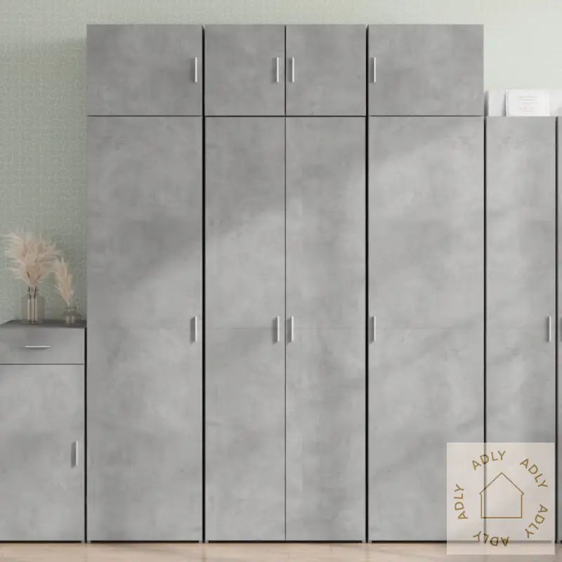 Highboard Betonggrå 70X42,5X185 Cm Konstruert Tre