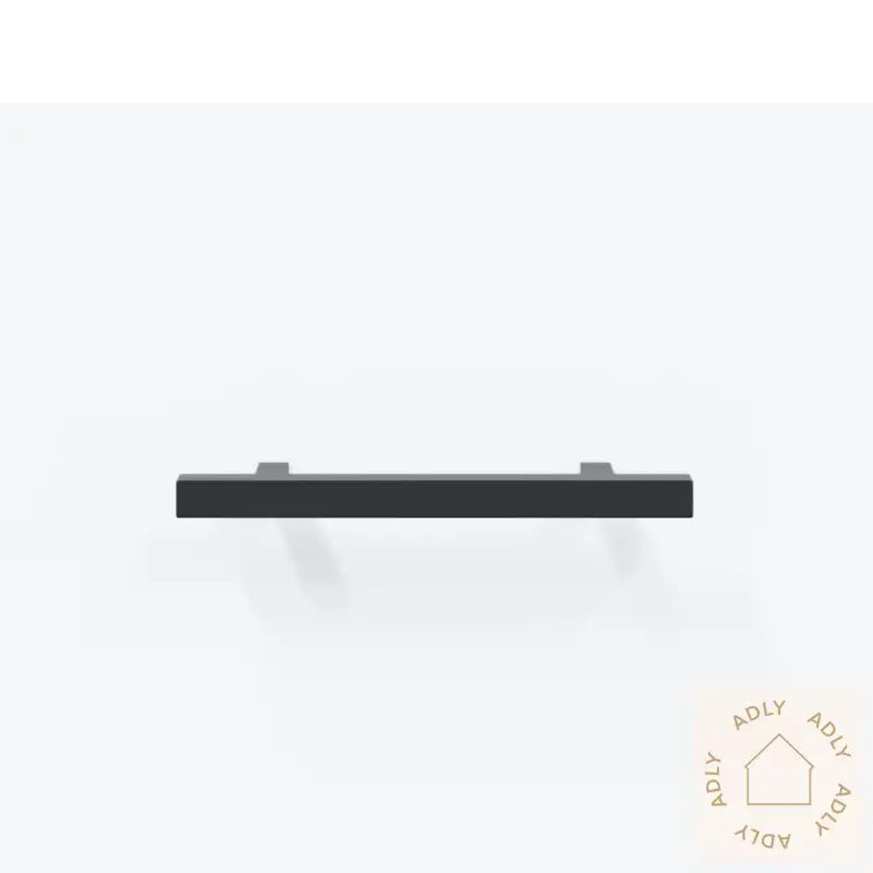 Highboard Hvit 69,5X34X180 Cm Konstruert Tre