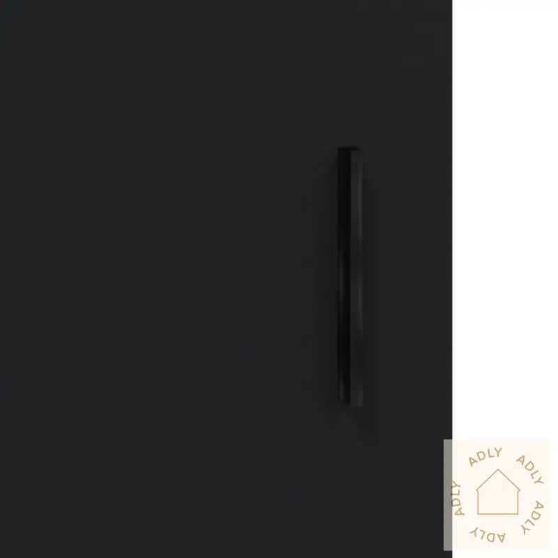 Highboard Svart 69,5X34X180 Cm Konstruert Tre