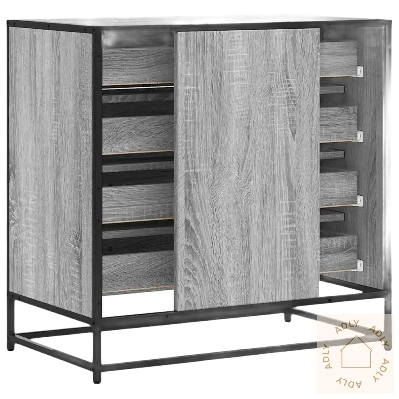 Stilig kommode med grå trekabinet, glidende dør og svart metallramme passer perfekt sammen