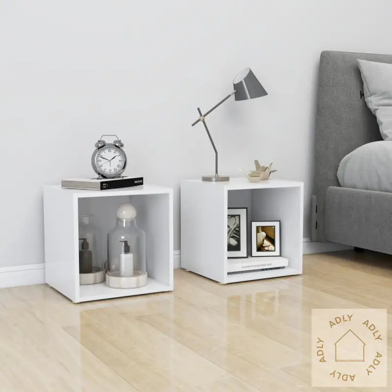 Tv-Benk Hvit 37X35X37 Cm Konstruert Tre