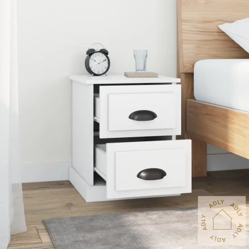 Nattbord Hvit 39X39X47,5 Cm Konstruert Tre