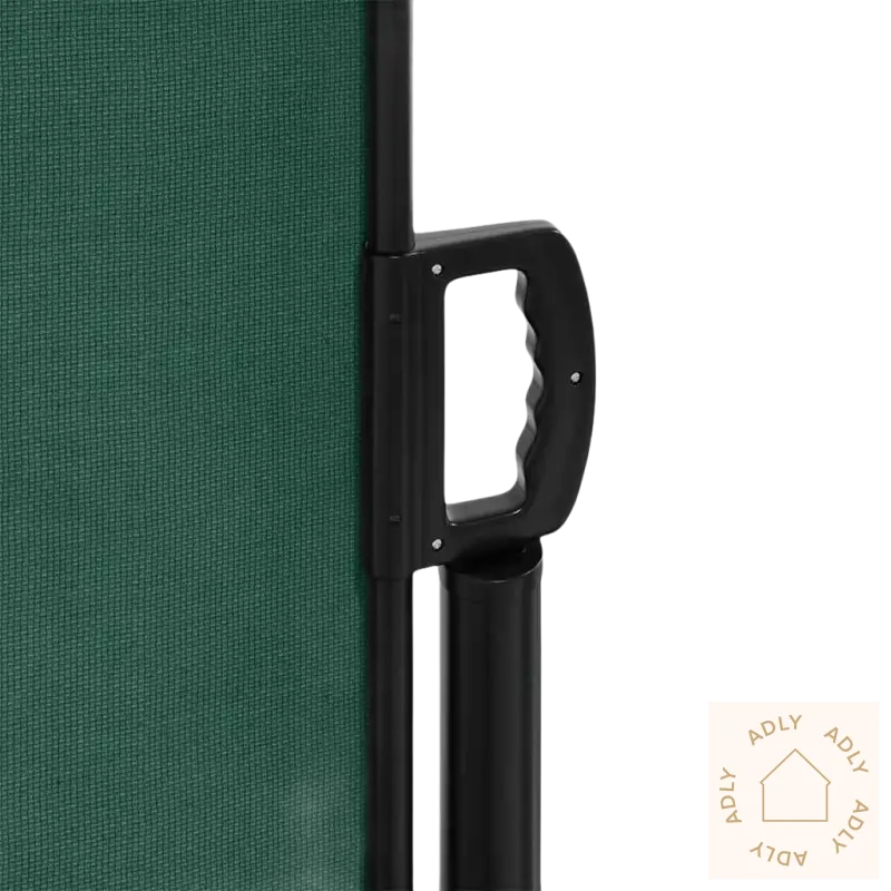 Grønn uttrekkbar sidemarkise til balkong og terrasse med svart håndtak, perfekt for hagemøbler