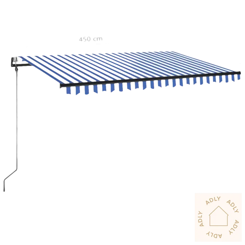 Uttrekkbare markisen med blå og hvit stripe, matcher stilige utendørsmøbler og hagemøbler