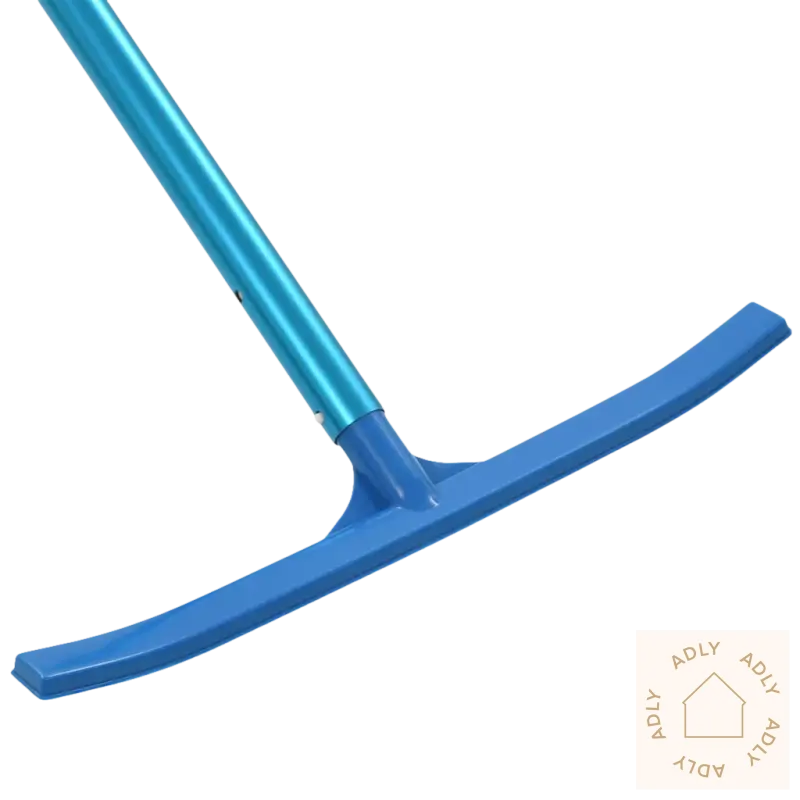 Blå bassengbørste med aluminiumsstang for frittstående bassenger og hvit slange