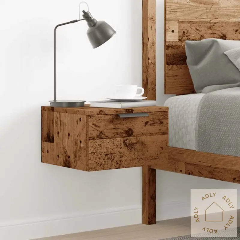 Veggmontert Nattbord Gammelt Tre 34X30X20 Cm