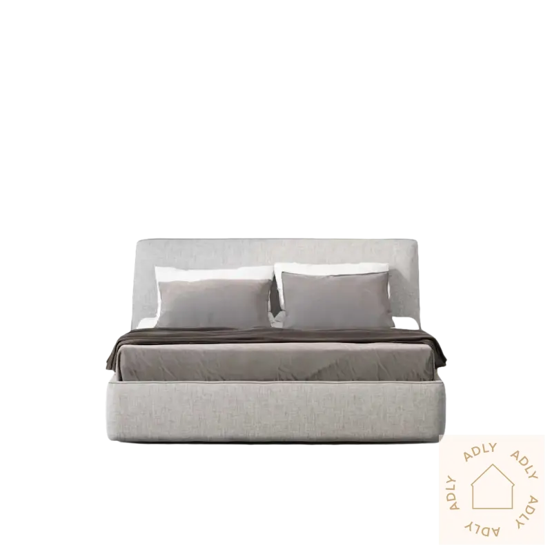 Vegghengt nattbord i Sonoma Eik passer perfekt ved sengen og gjør rommet stilig