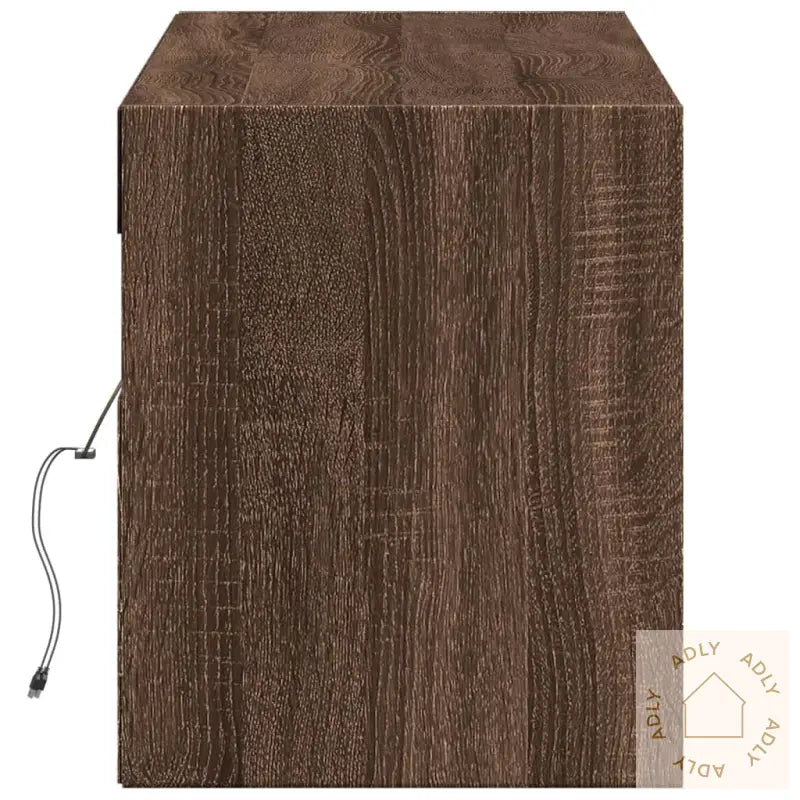 Vegghengt Tv-Benk Med Led Brun Eik 140X31X38 Cm