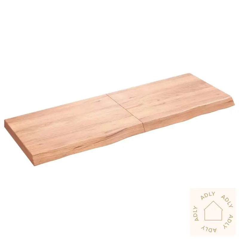 Vegghylle i rustikk stil med heltre eik og naturlig kant perfekt for ditt hjem