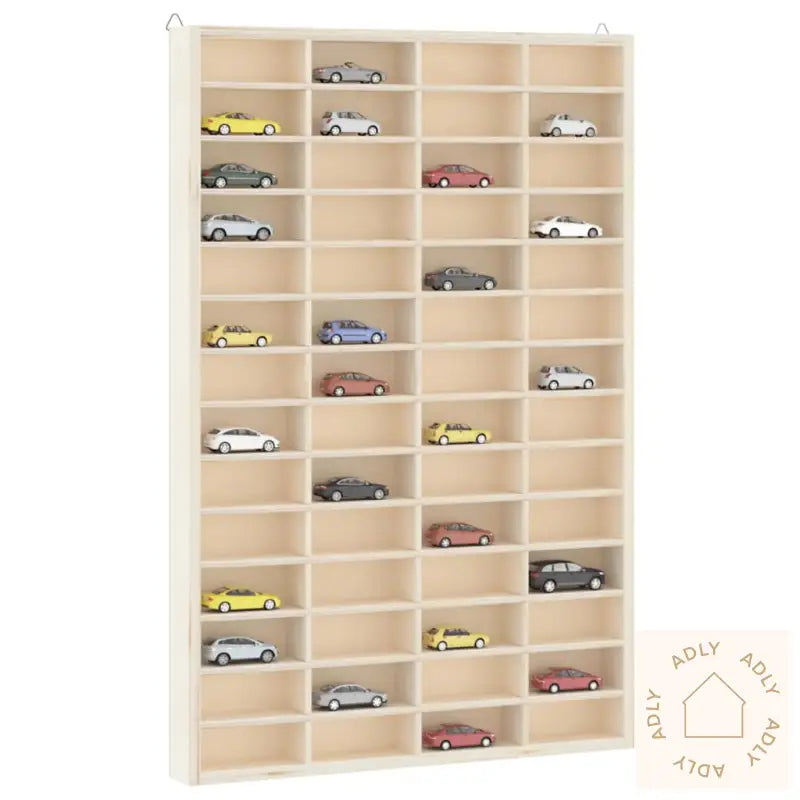 Samlerutstilling I Tre Med 56 Rom 40X4,5X60 Cm