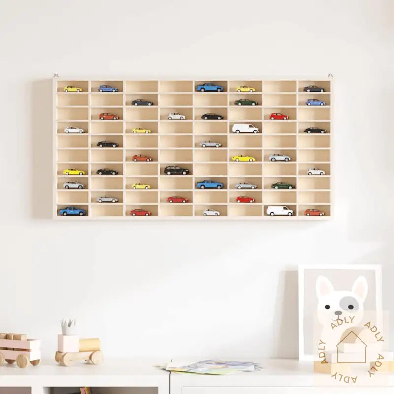 Samlerutstilling I Tre Med 80 Rom 80X4,5X40,5 Cm