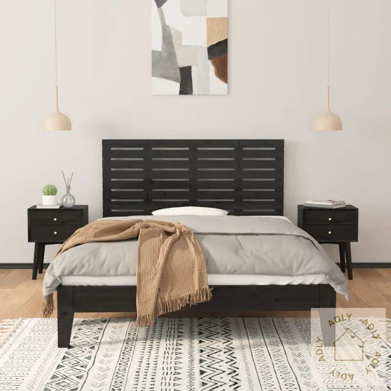 Veggmontert Sengegavl Svart 126X3X63 Cm Heltre Furu