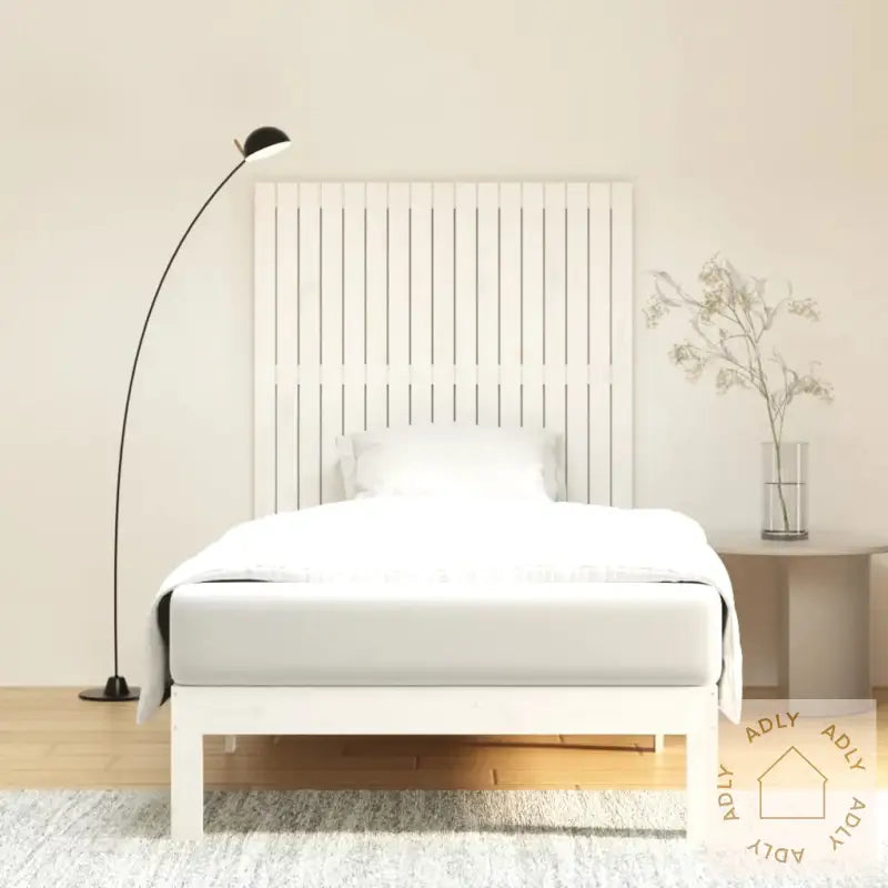 Veggmontert Sengegavl Hvit 108X3X110 Cm Heltre Furu