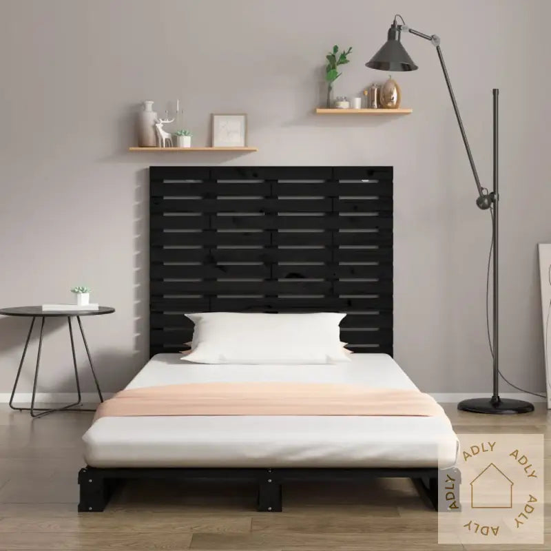 Veggmontert Sengegavl Svart 141X3X91,5 Cm Heltre Furu