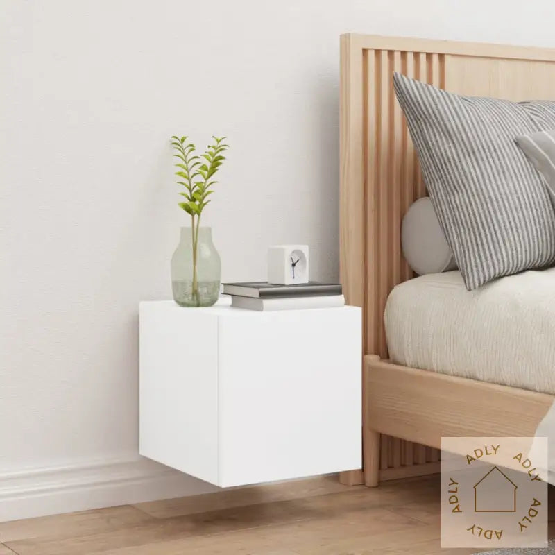 Vegghengt Tv-Benk Med Led Hvit 30,5X35X30 Cm