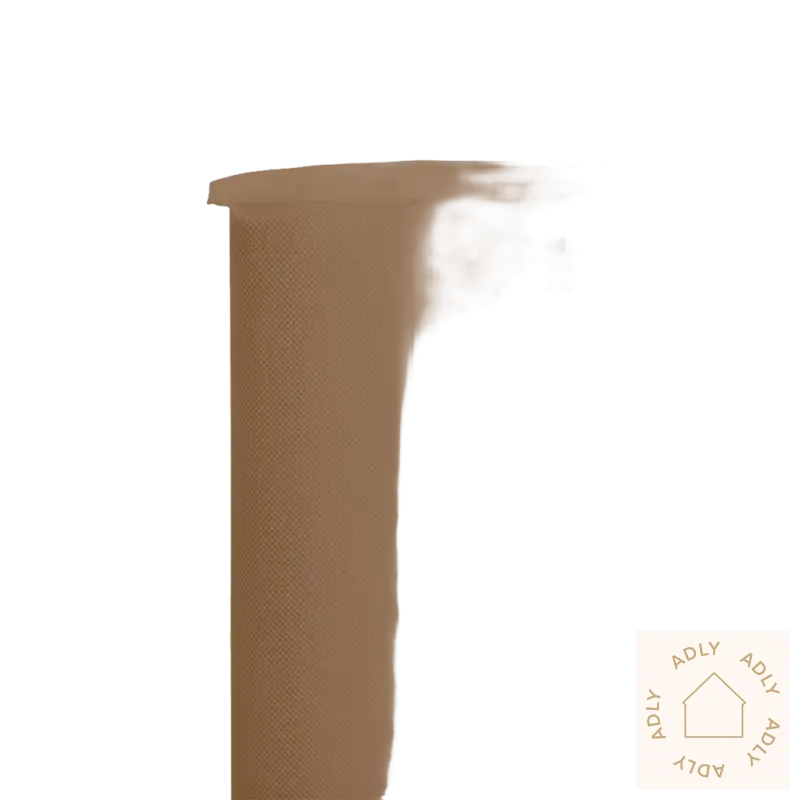 Brun sylinderformet container til uvevd stoff og solide trestolper for hagemøbler